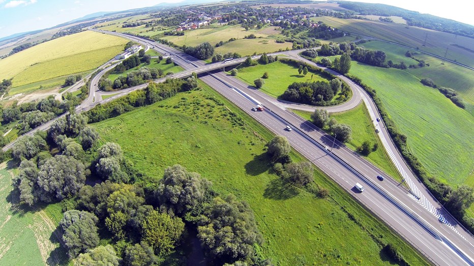 Výmena zvodidiel na D1 Prešov Budimír 2016 (1)